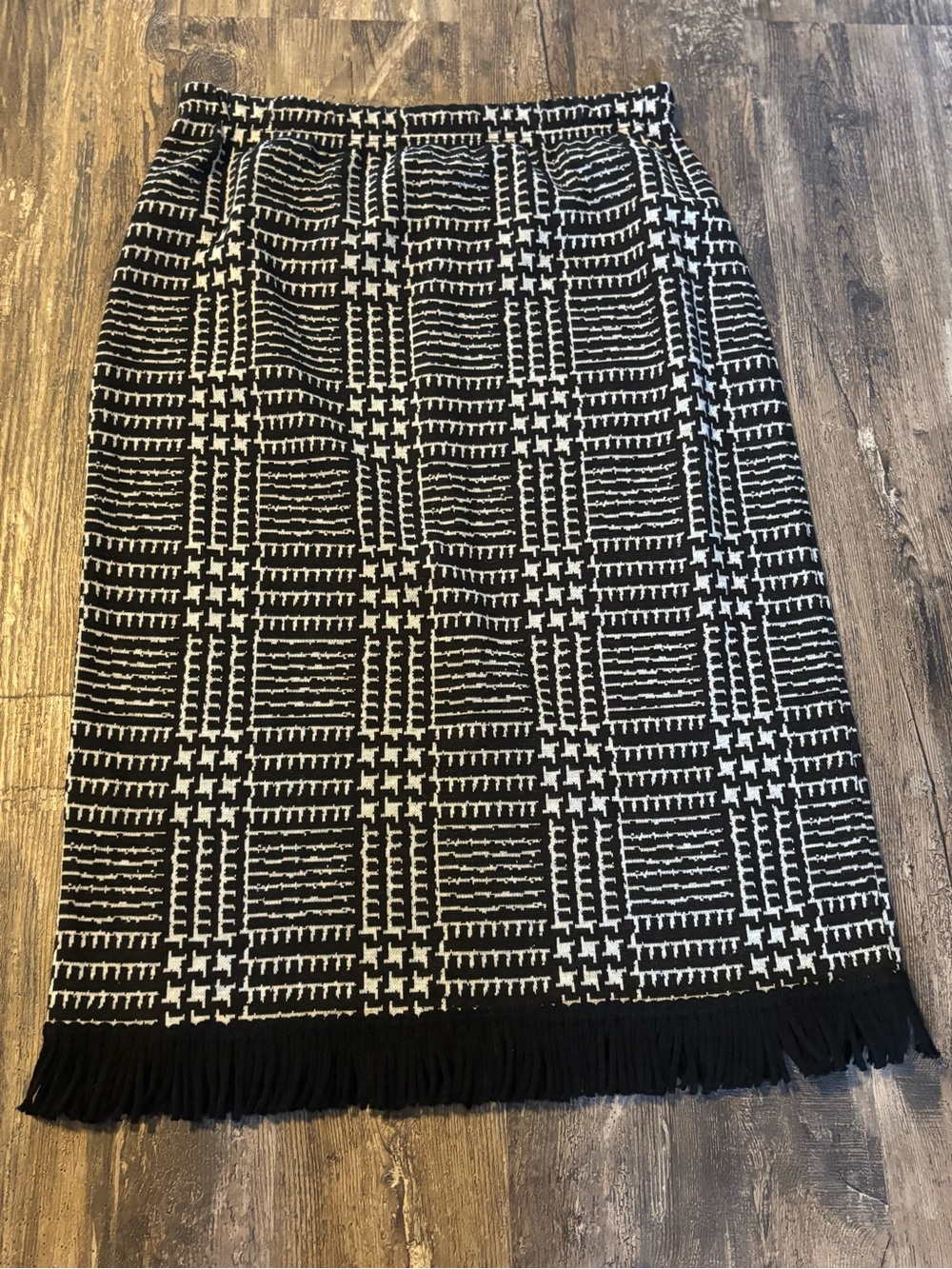 Nina Leonard Black and White Fringe-Hem Pencil Skirt